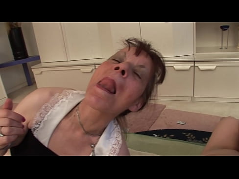 ❤️ De grann ak yon granpapa gen yon triyo ️❌ Porno nan nou ❌️