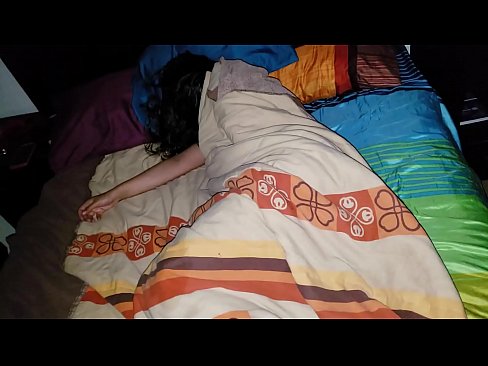 ❤️ Stepson ap reprimande jenn bèlmè li pandan l ap dòmi. ️❌ Porno nan nou ❌️